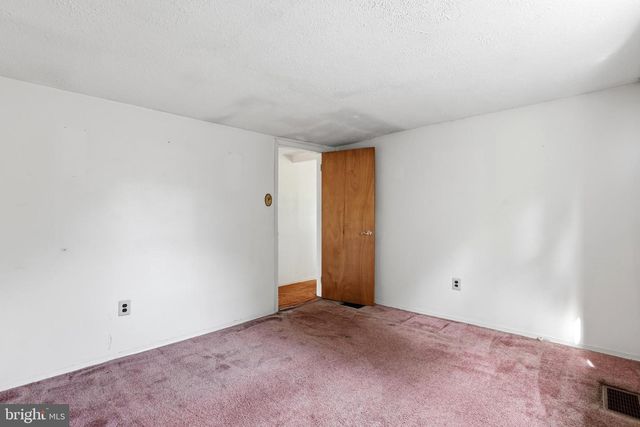 1413 PEDEN AVE, West Deptford, NJ 08093