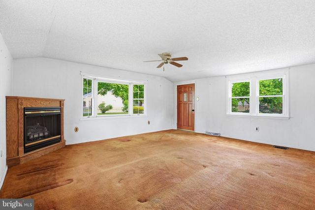 1413 PEDEN AVE, West Deptford, NJ 08093
