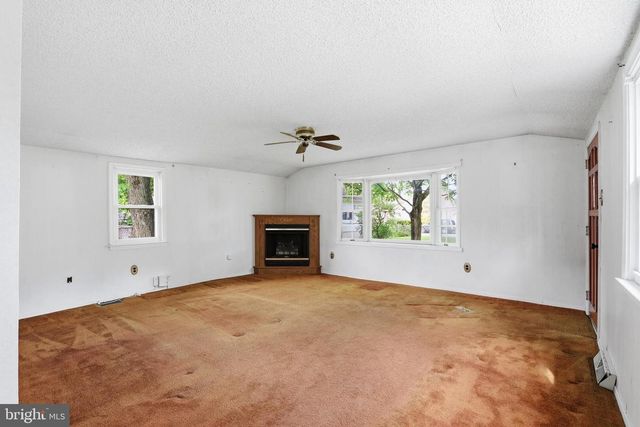 1413 PEDEN AVE, West Deptford, NJ 08093