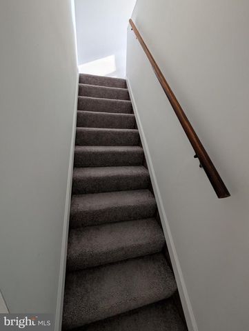 414 AVONDALE RD, Dundalk, MD 21222