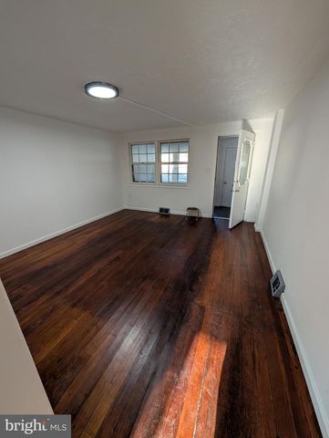 414 AVONDALE RD, Dundalk, MD 21222