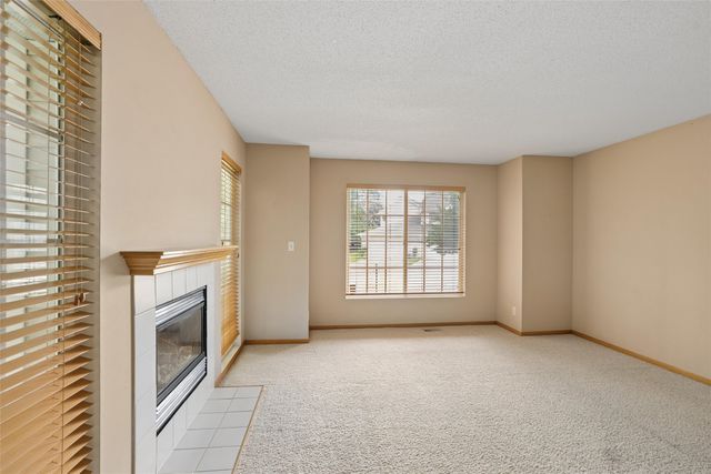 4425 Mills Civic Parkway 601, West Des Moines, IA 50265