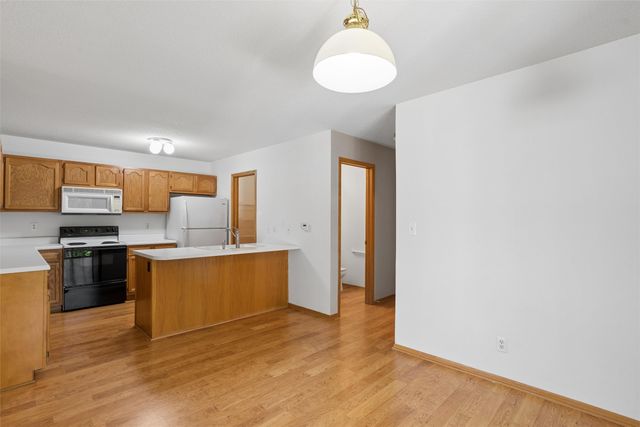 4425 Mills Civic Parkway 601, West Des Moines, IA 50265