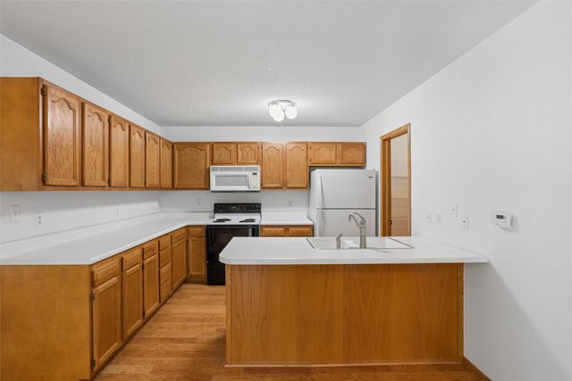 4425 Mills Civic Parkway 601, West Des Moines, IA 50265