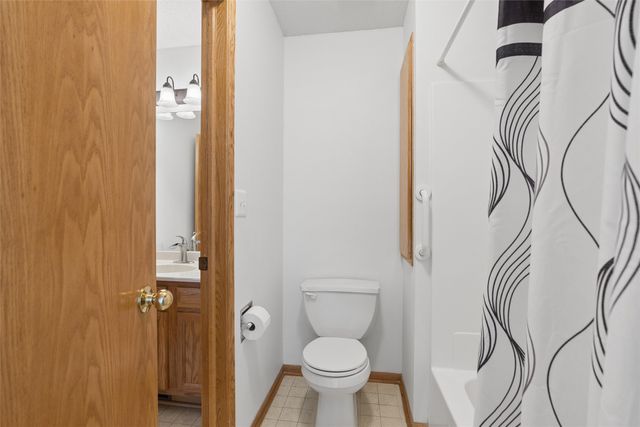 4425 Mills Civic Parkway 601, West Des Moines, IA 50265