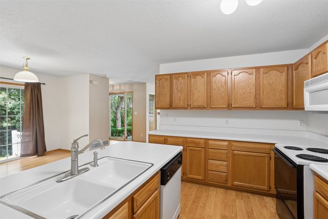 4425 Mills Civic Parkway 601, West Des Moines, IA 50265