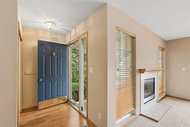 4425 Mills Civic Parkway 601, West Des Moines, IA 50265