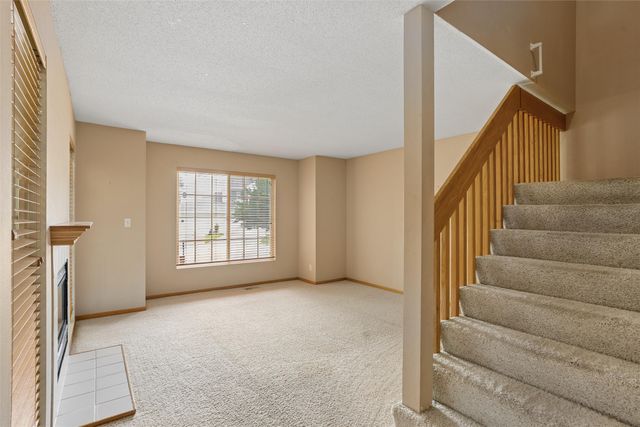 4425 Mills Civic Parkway 601, West Des Moines, IA 50265