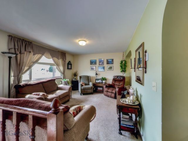 214 Beaverhead Lane, Dillon, MT 59725