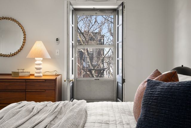 102 Charles Street 3C, Boston, MA 02114