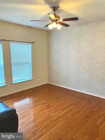4461 RIVERVIEW LN, Philadelphia, PA 19129