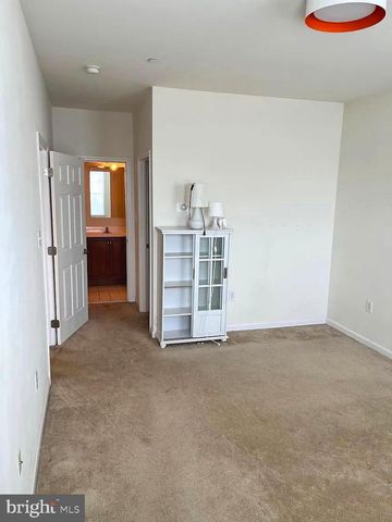 4461 RIVERVIEW LN, Philadelphia, PA 19129