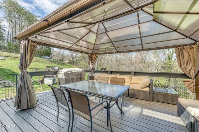 307 Sawyer Circle, Bluff City, TN 37618