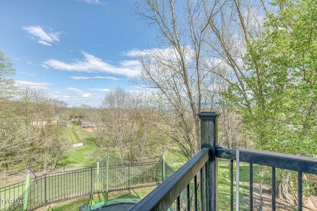 307 Sawyer Circle, Bluff City, TN 37618