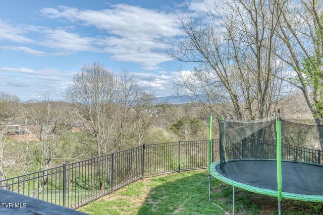 307 Sawyer Circle, Bluff City, TN 37618