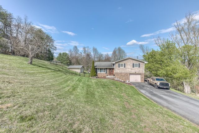 307 Sawyer Circle, Bluff City, TN 37618