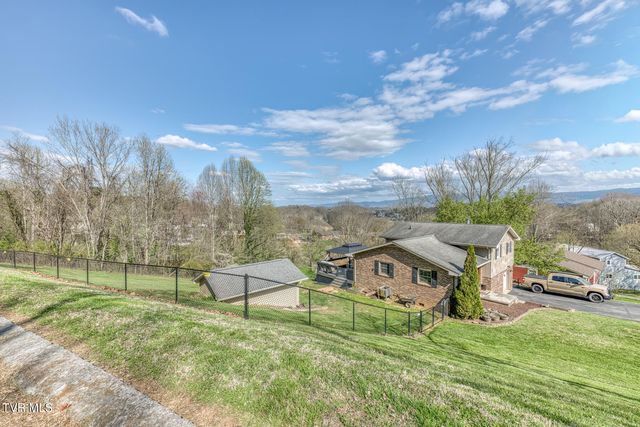 307 Sawyer Circle, Bluff City, TN 37618