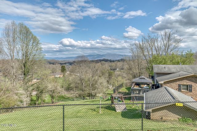 307 Sawyer Circle, Bluff City, TN 37618