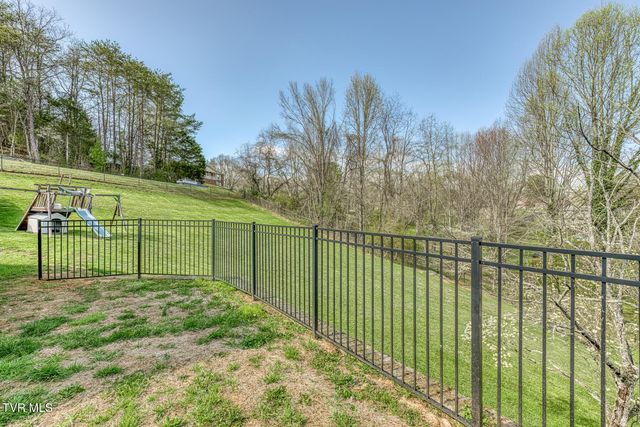 307 Sawyer Circle, Bluff City, TN 37618