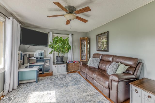 307 Sawyer Circle, Bluff City, TN 37618
