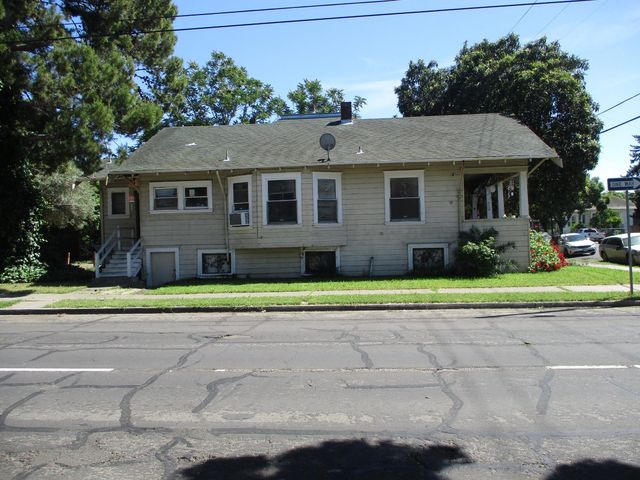 648 N Harrison, Stockton, CA 95203