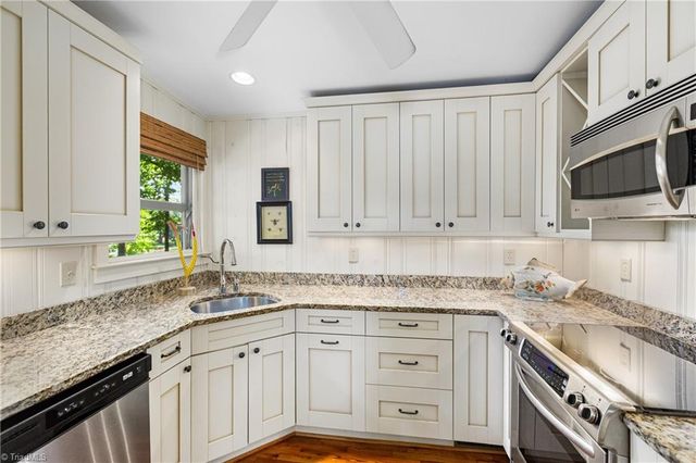 405 Waterway Drive, Lexington, NC 27292
