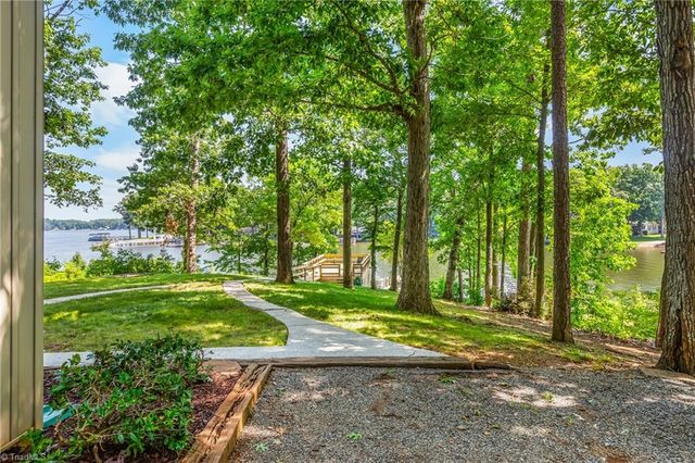405 Waterway Drive, Lexington, NC 27292
