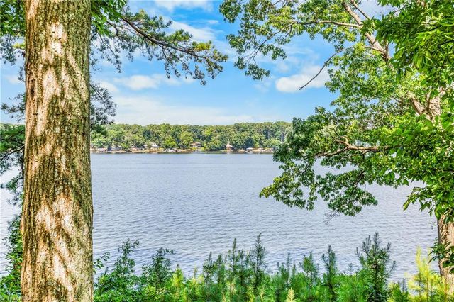 405 Waterway Drive, Lexington, NC 27292