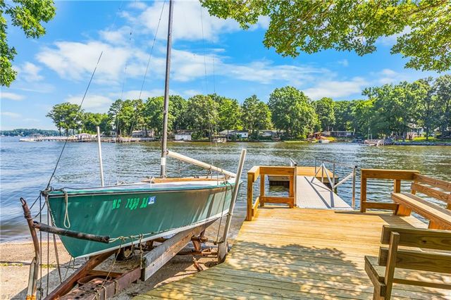 405 Waterway Drive, Lexington, NC 27292