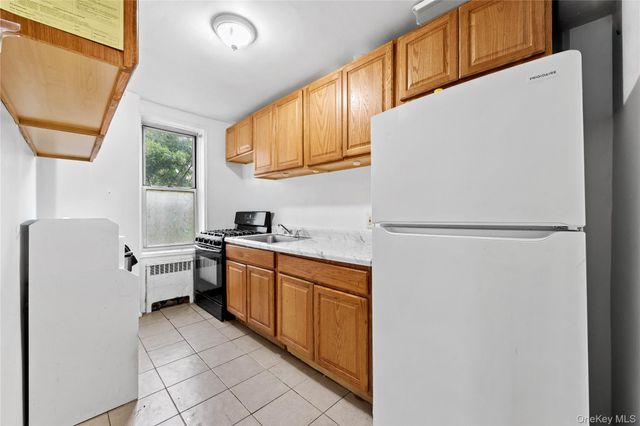 2275 Cruger Ave 3A, Bronx, NY 10467