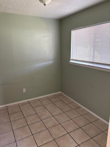 11009 Towner Avenue NE, Albuquerque, NM 87112