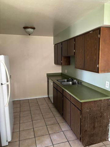 11009 Towner Avenue NE, Albuquerque, NM 87112