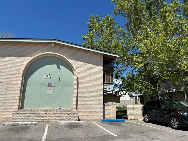 11009 Towner Avenue NE, Albuquerque, NM 87112