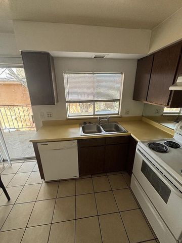 11009 Towner Avenue NE, Albuquerque, NM 87112