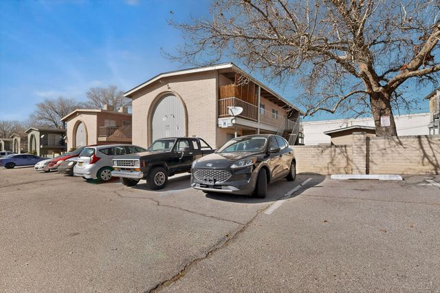 11009 Towner Avenue NE, Albuquerque, NM 87112