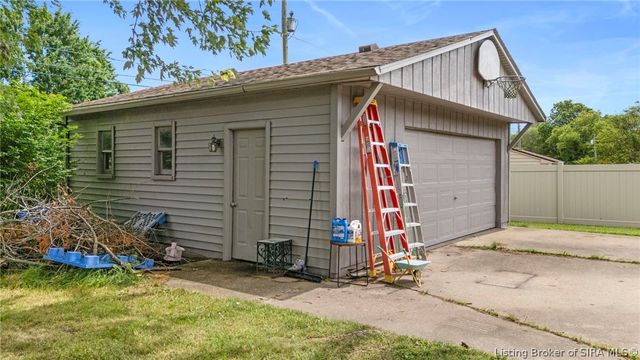 2610 S College Hills Dr, Hanover, IN 47243