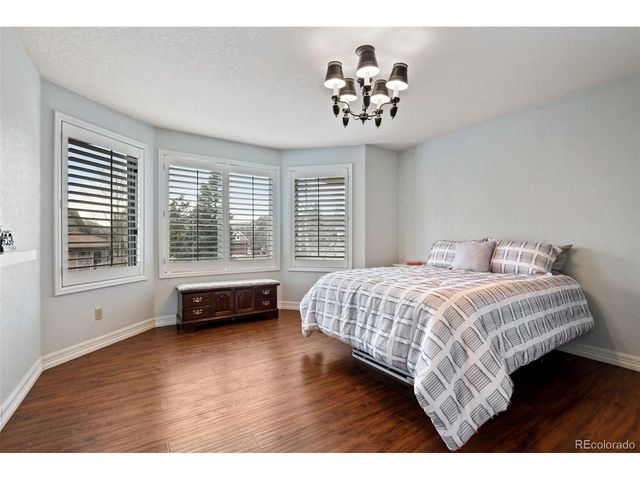 6766 Westwoods Cir, Arvada, CO 80007