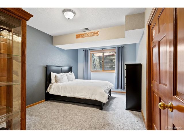 6766 Westwoods Cir, Arvada, CO 80007