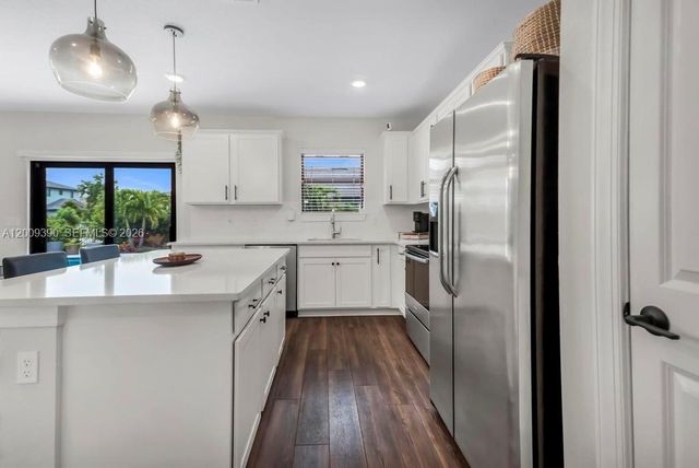 2981 Shortleaf Ave, Oakland Park, FL 33311