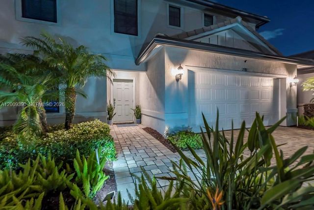 2981 Shortleaf Ave, Oakland Park, FL 33311