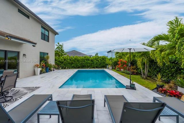 2981 Shortleaf Ave, Oakland Park, FL 33311