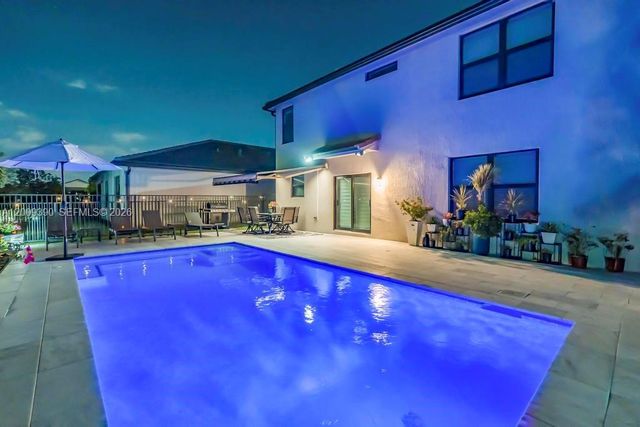 2981 Shortleaf Ave, Oakland Park, FL 33311