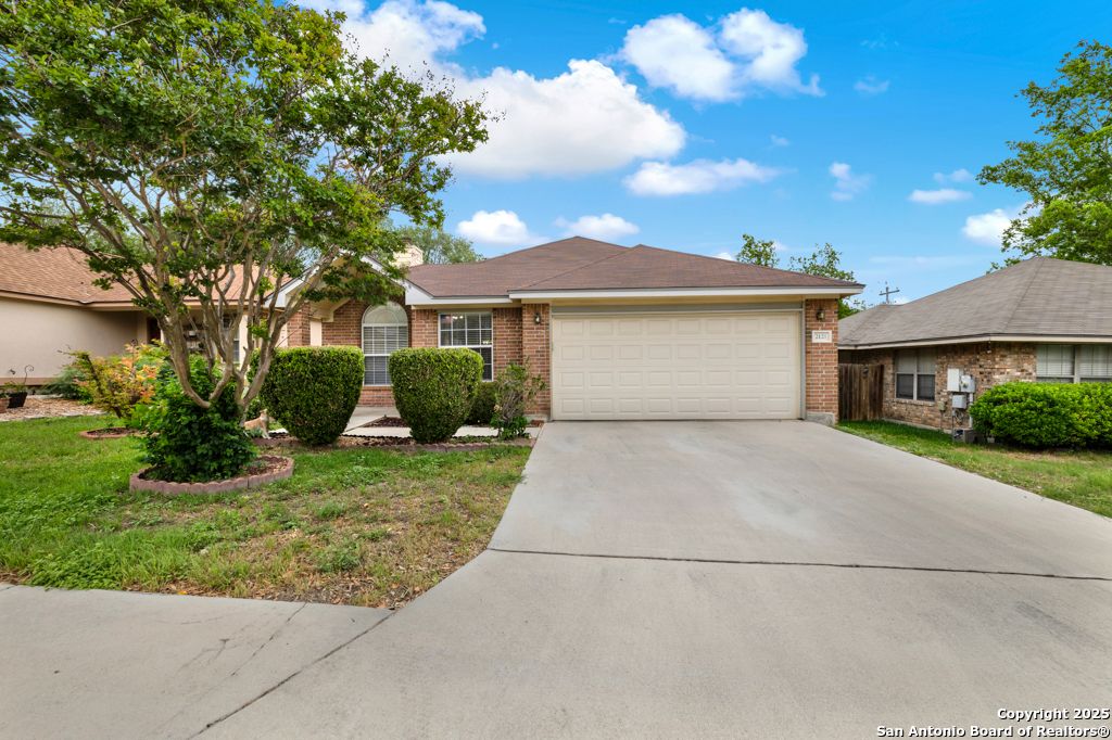 2121 Keystone, New Braunfels, TX 78130