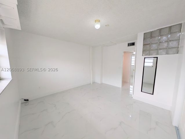 21 SW 109th Ave B5, Sweetwater, FL 33174