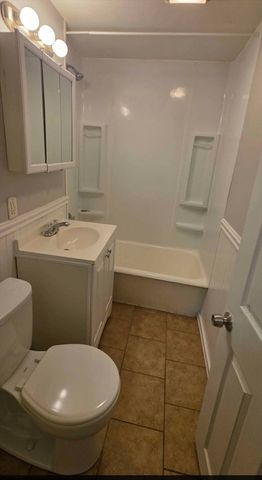 77 Green St 11, Lynn, MA 01902