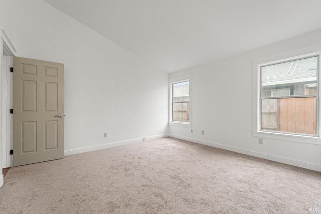 1120 Camellia Ln, Suisun City, CA 94585