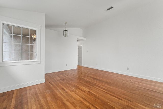 1120 Camellia Ln, Suisun City, CA 94585