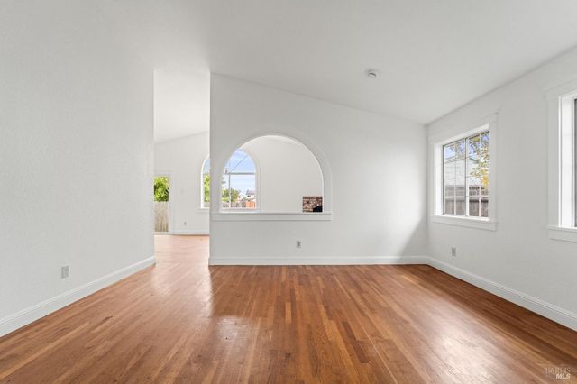 1120 Camellia Ln, Suisun City, CA 94585