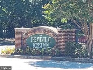 2801 FOREST RUN DR #1-302, District Heights, MD 20747