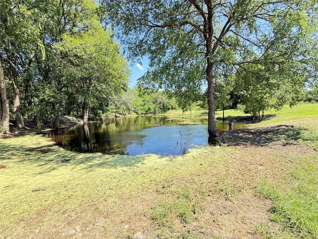 288 County Road 4430, Whitewright, TX 75491